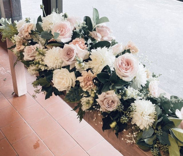 Casket Cover Flowers Kogarah – Grand Farewell Tribute