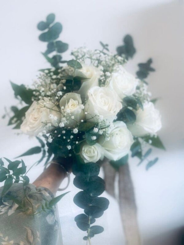 Rose , baby's breath and gum leave bridal Bouquet — Sun's Florist, Kogarah