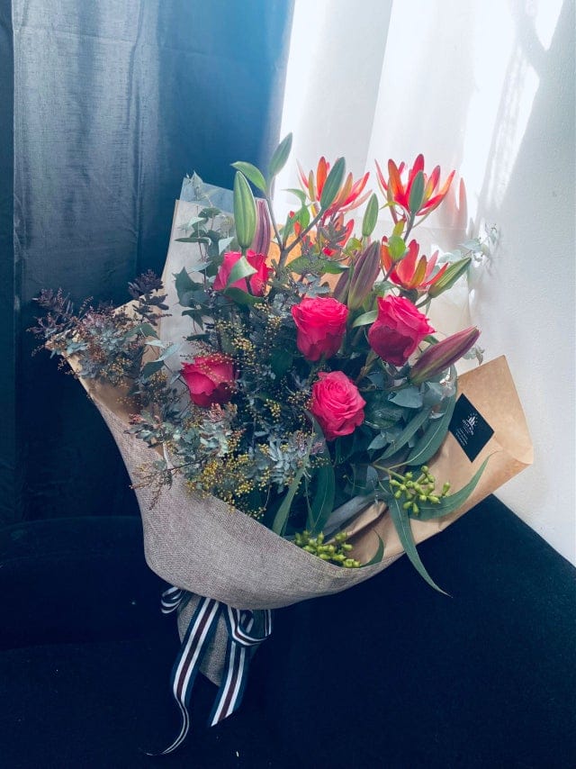 Rosesã€lily and natives