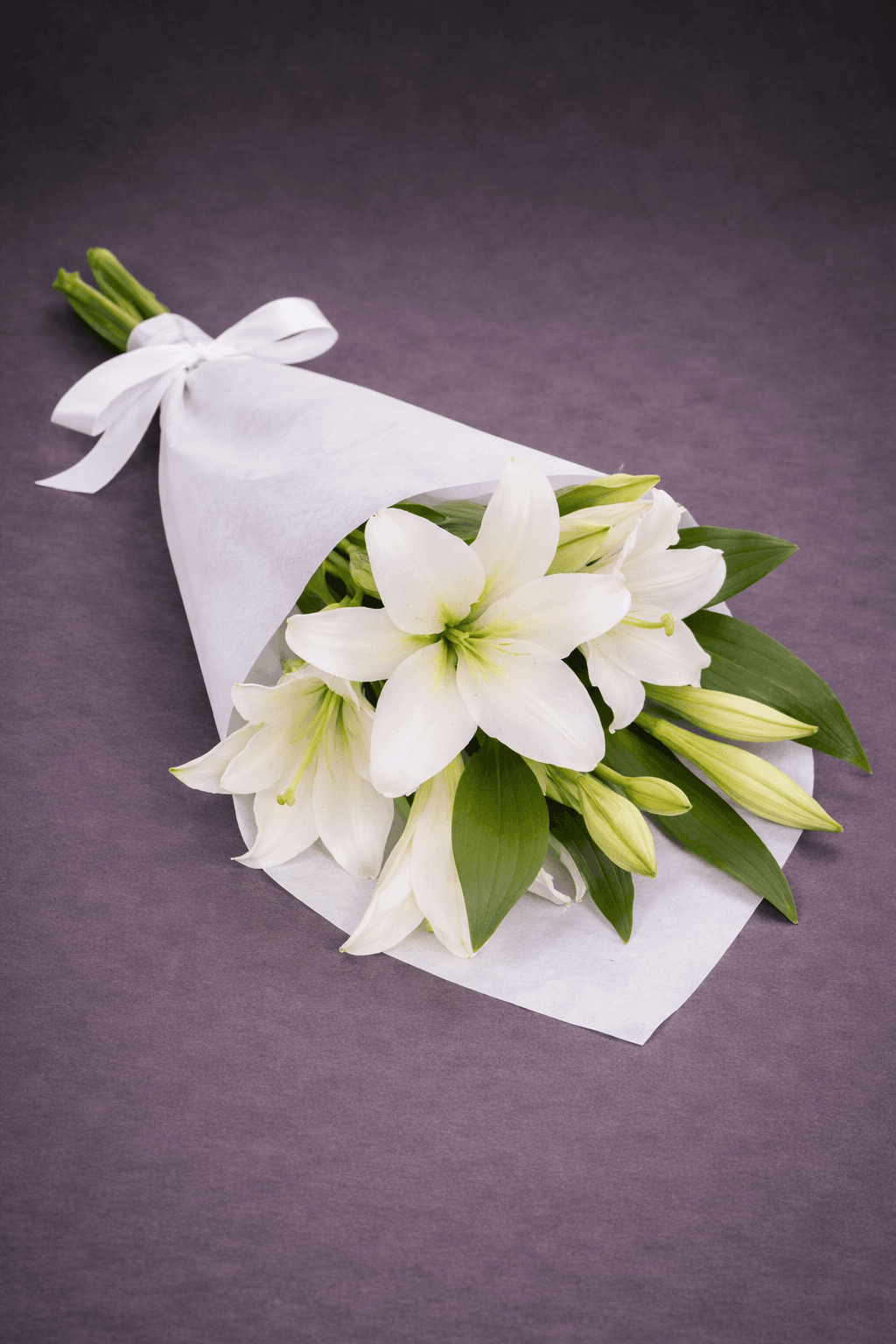 Elegant White Lilies Bouquet